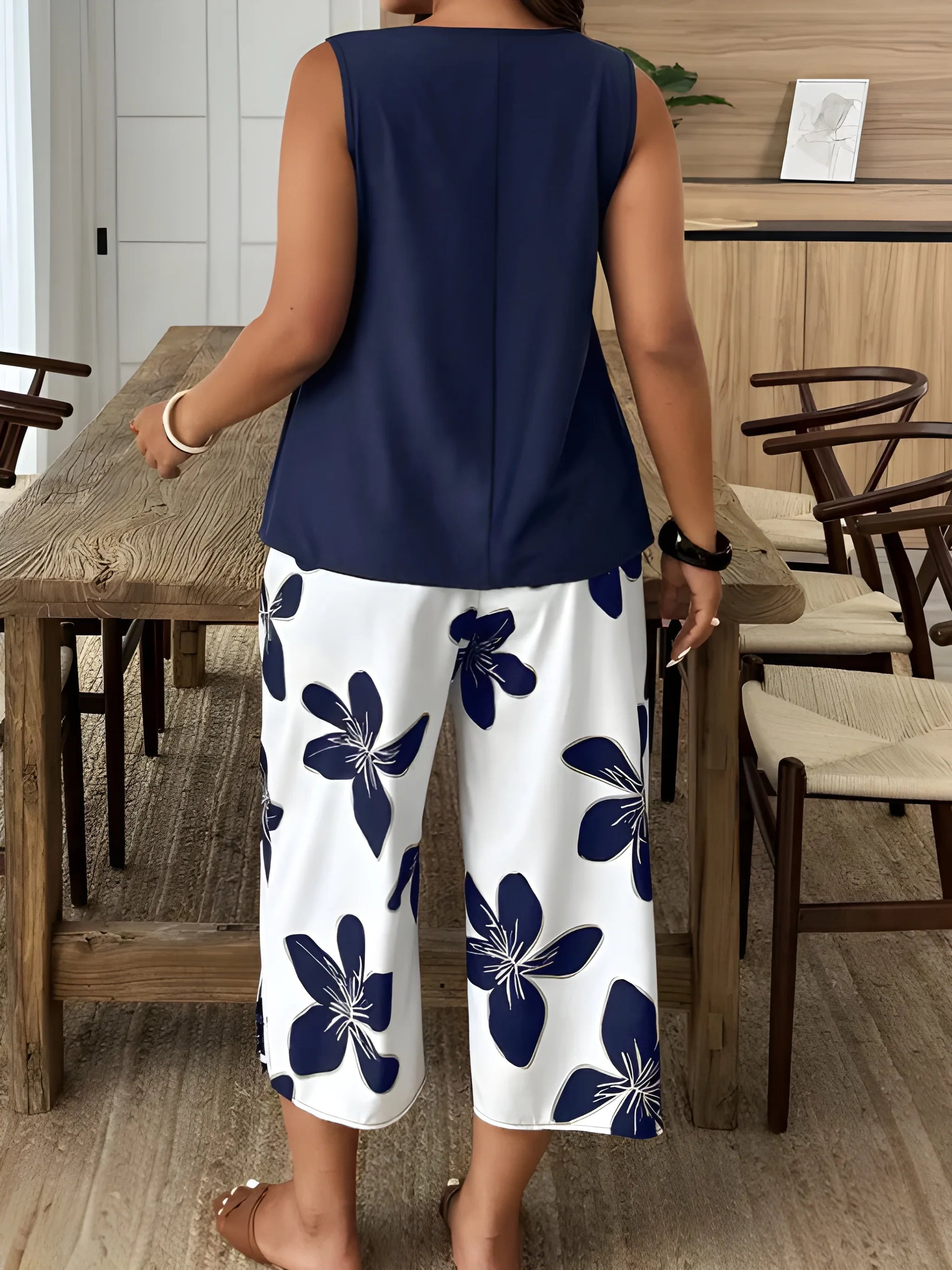 Navy Bloom Sleeveless Top & Floral Capri Pants Set