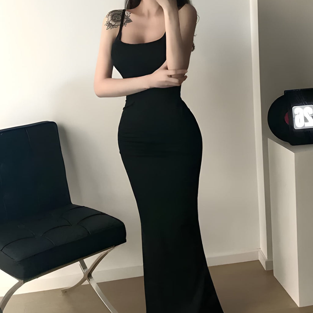 Serena Sculpt Fishtail Maxi Dress - Black